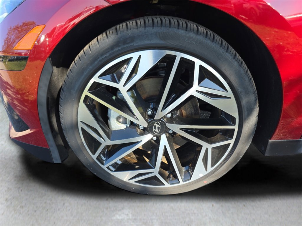 New 2023 Hyundai Ioniq 6 SEL image 13