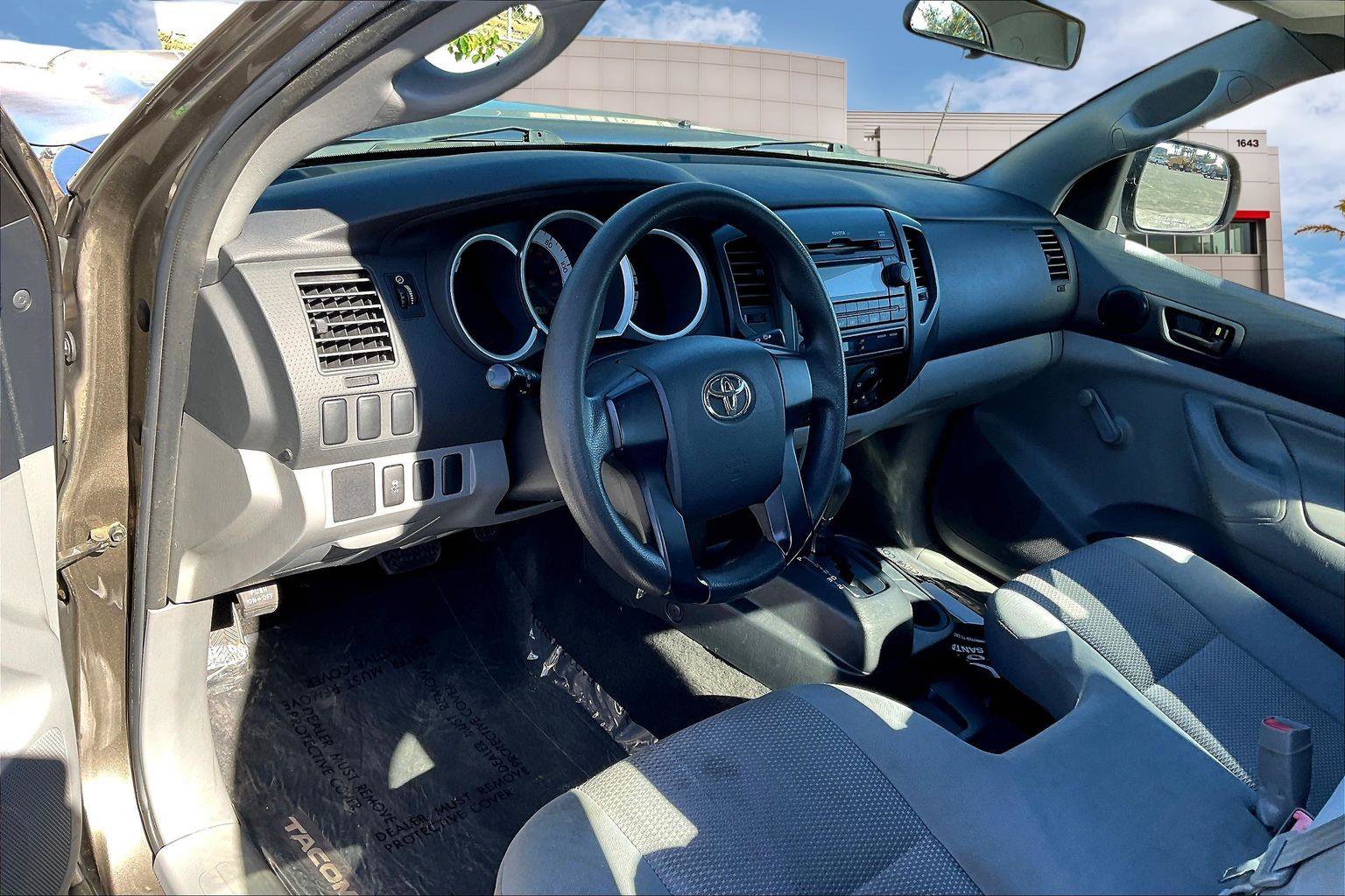 Used 2012 Toyota Tacoma 2WD Regular Cab image 13