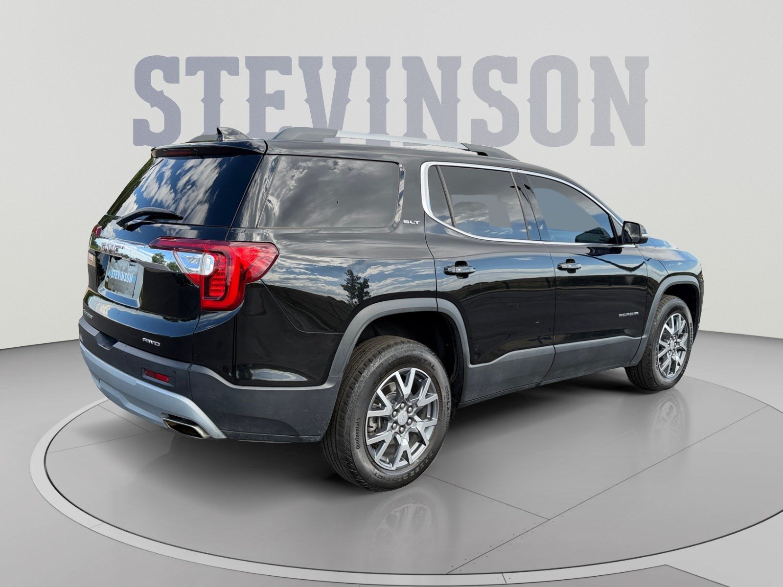 Used 2023 GMC Acadia SLT AWD/4WD image 5