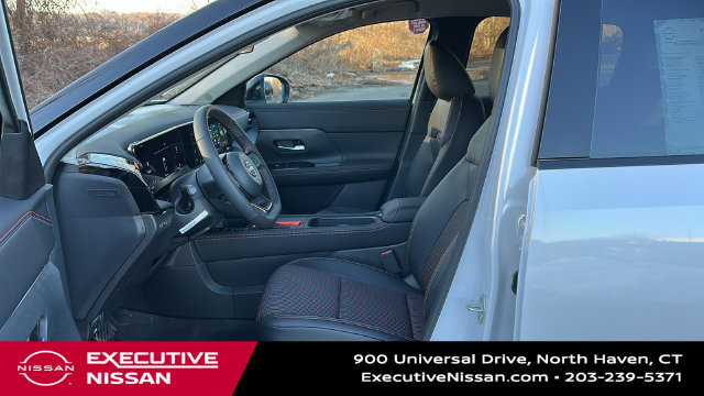 New 2026 Nissan Kicks SR w/ Cold Weather Package AWD/4WD image 9