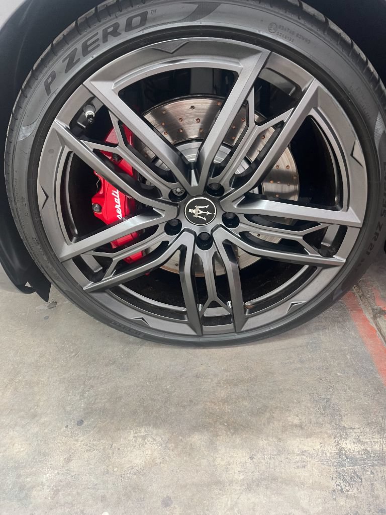 Used 2021 Maserati Quattroporte Trofeo RWD image 19