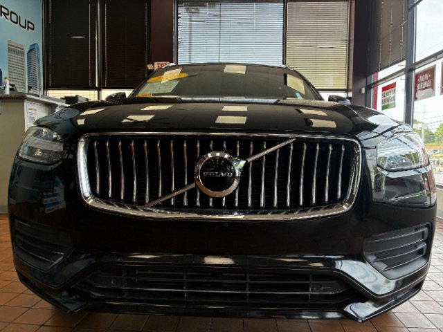 Used 2020 Volvo XC90 T5 Momentum w/ Protection Package Premier FWD image 4
