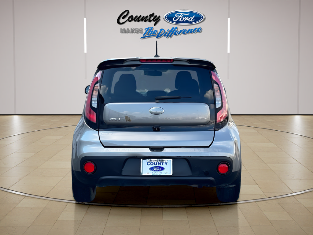 Used 2019 Kia Soul FWD image 4