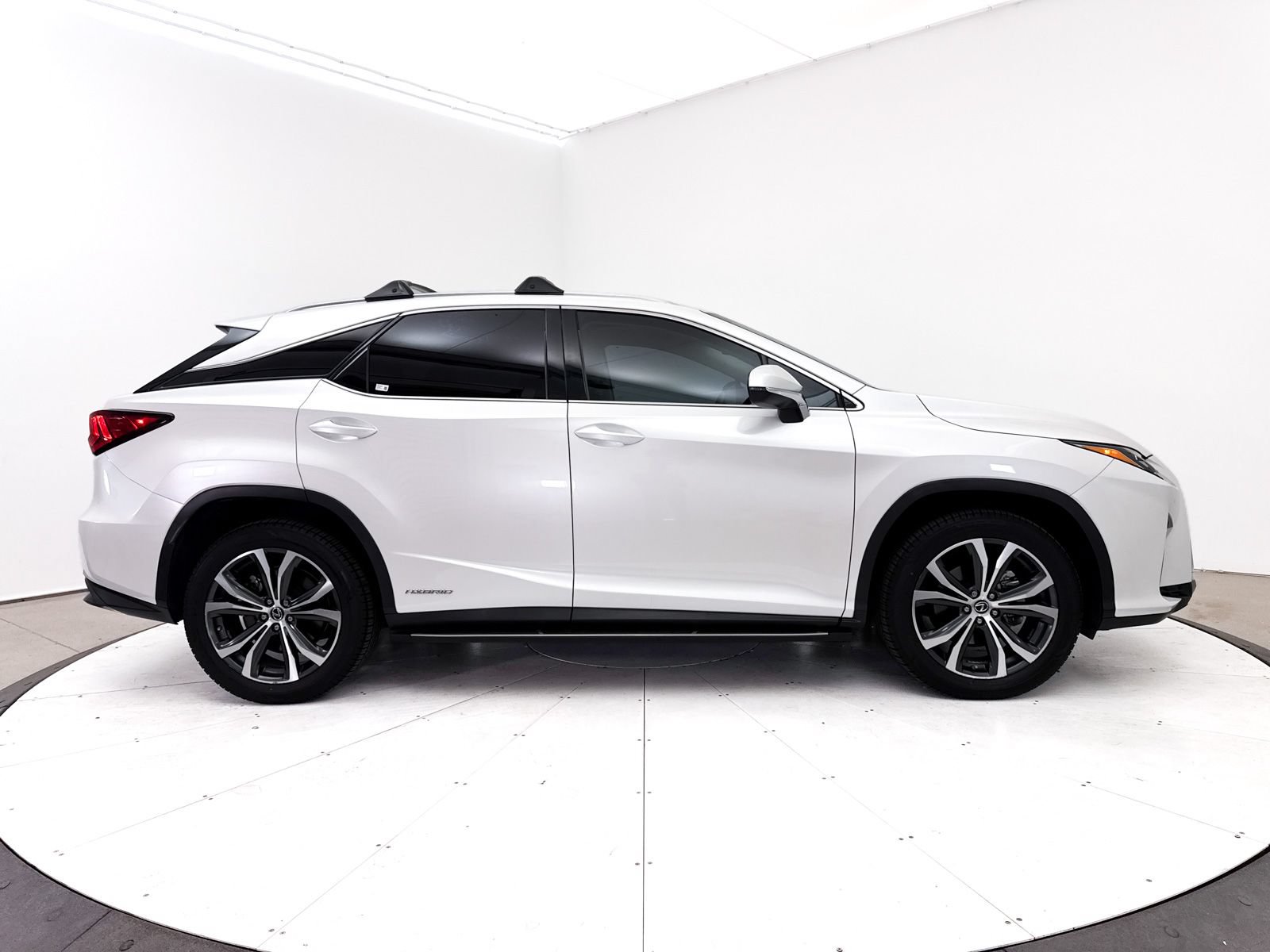 Used 2019 Lexus RX 450h AWD w/ Navigation Package image 37