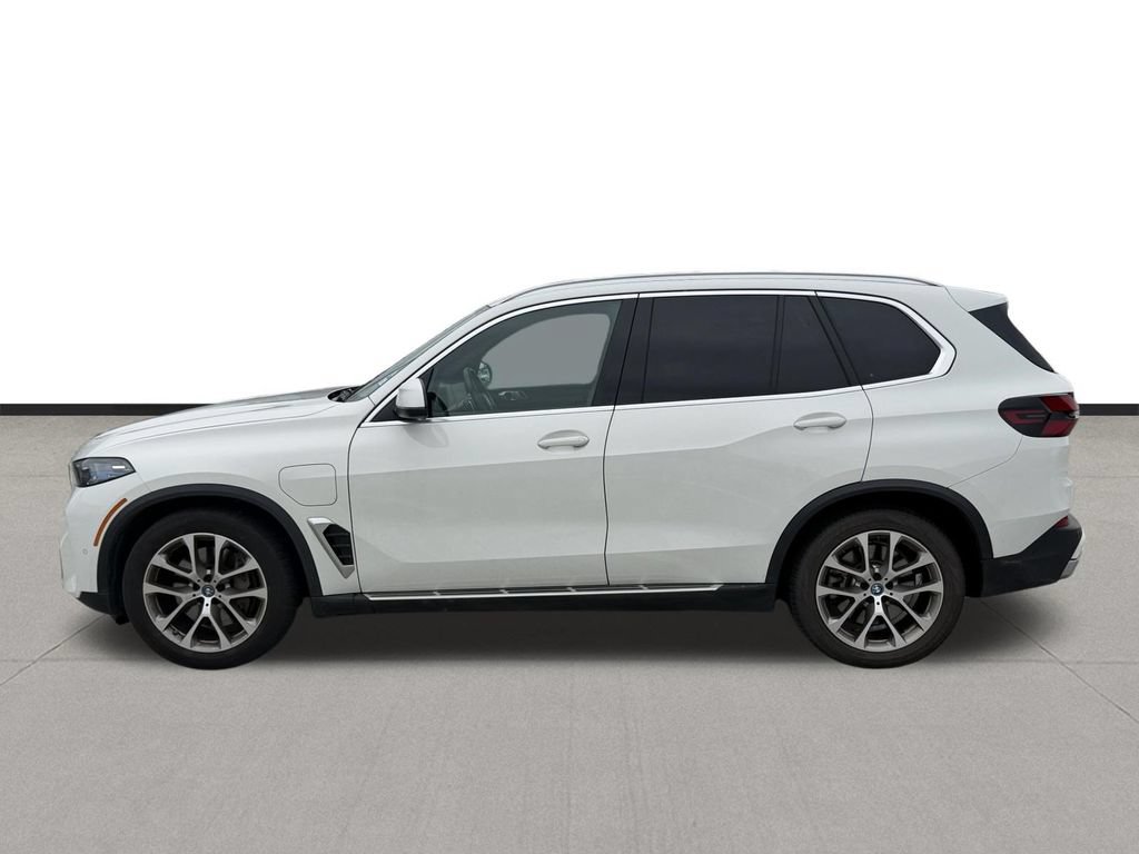 Used 2025 BMW X5 xDrive50e AWD/4WD image 8
