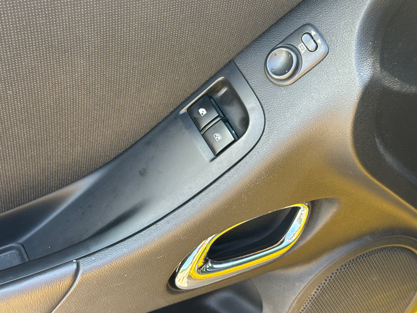 Used 2010 Chevrolet Camaro LT RWD image 9
