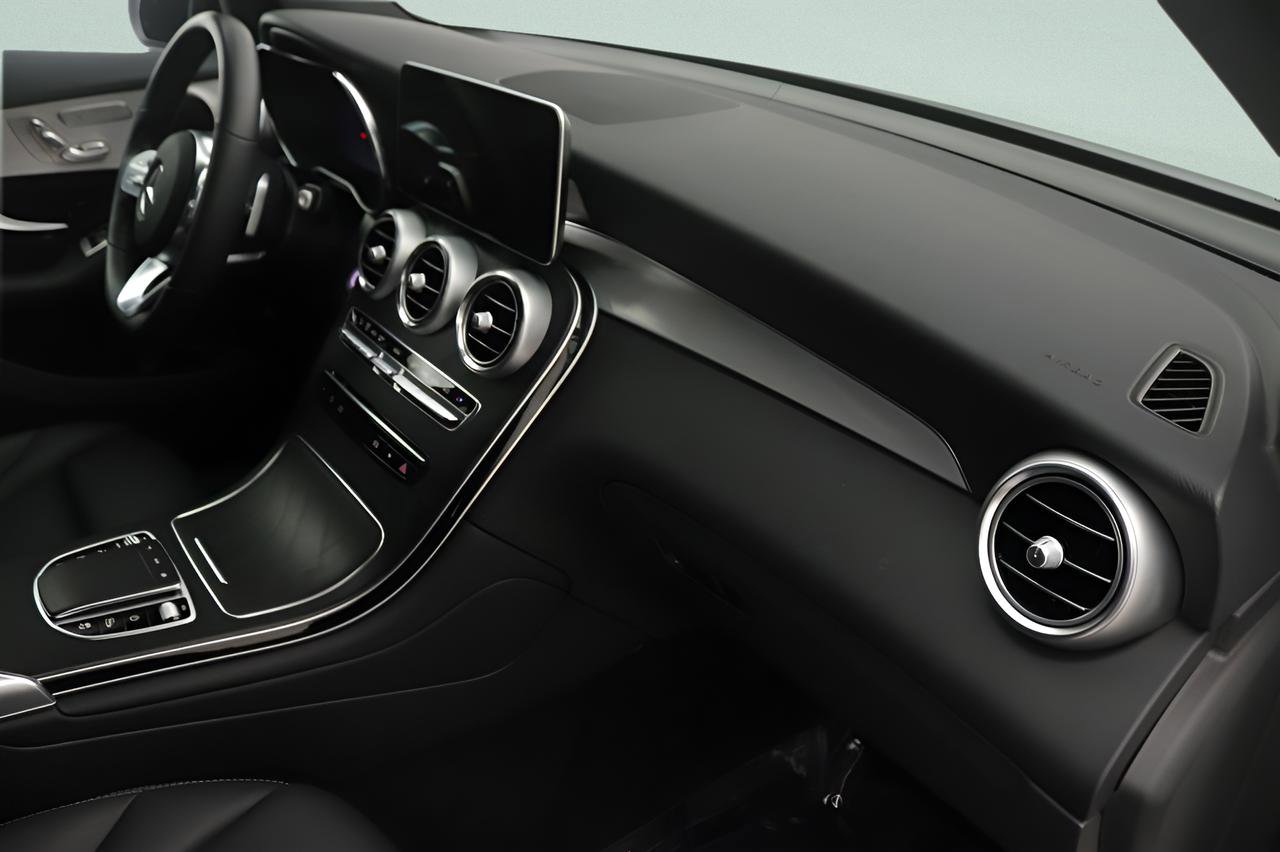 Certified 2022 Mercedes-Benz GLC 300 image 22