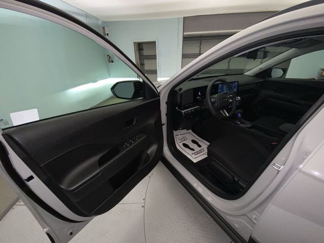 Used 2026 Hyundai Kona SEL Sport FWD image 11