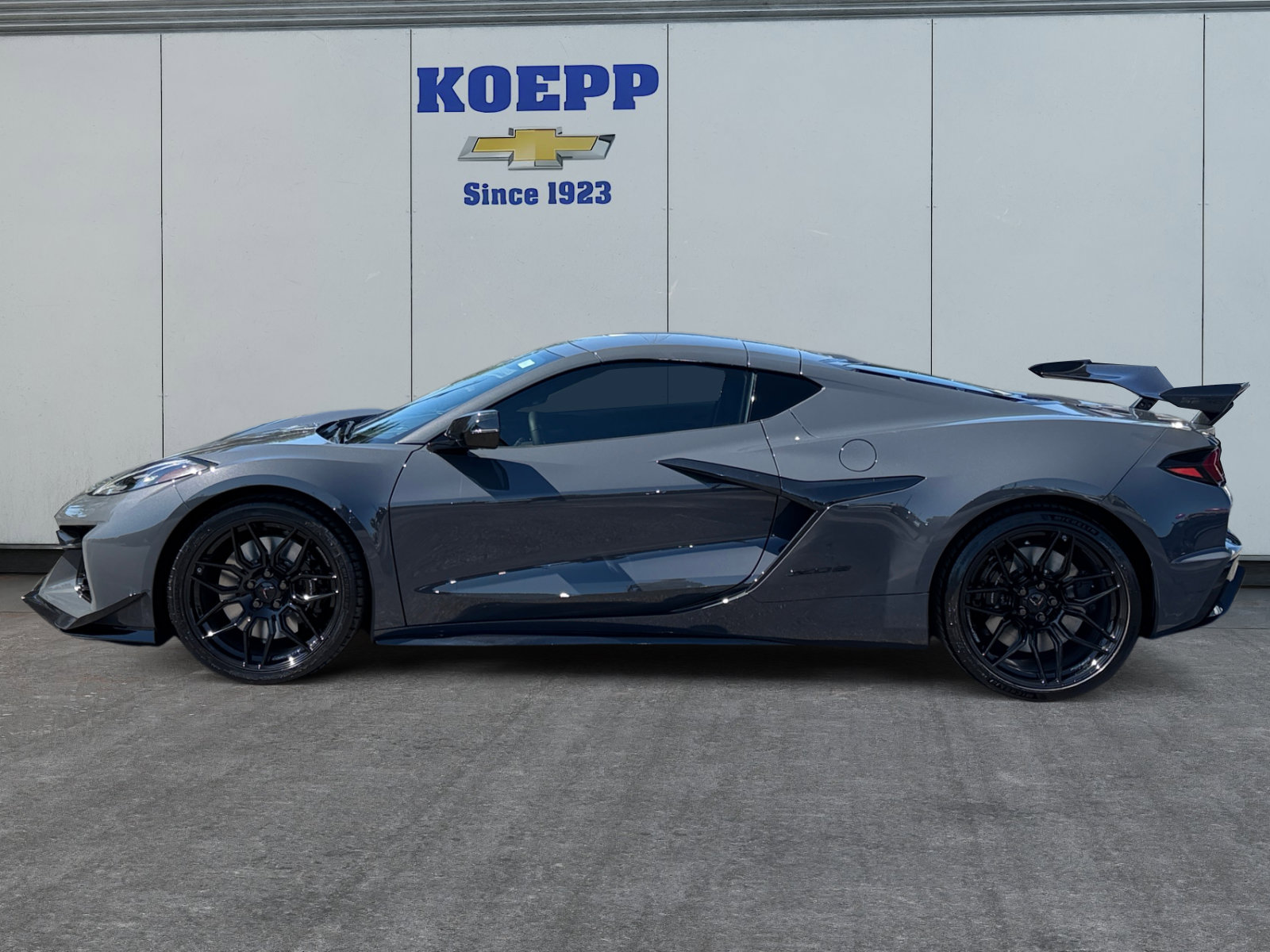 New 2027 Chevrolet Corvette Z06 RWD image 2