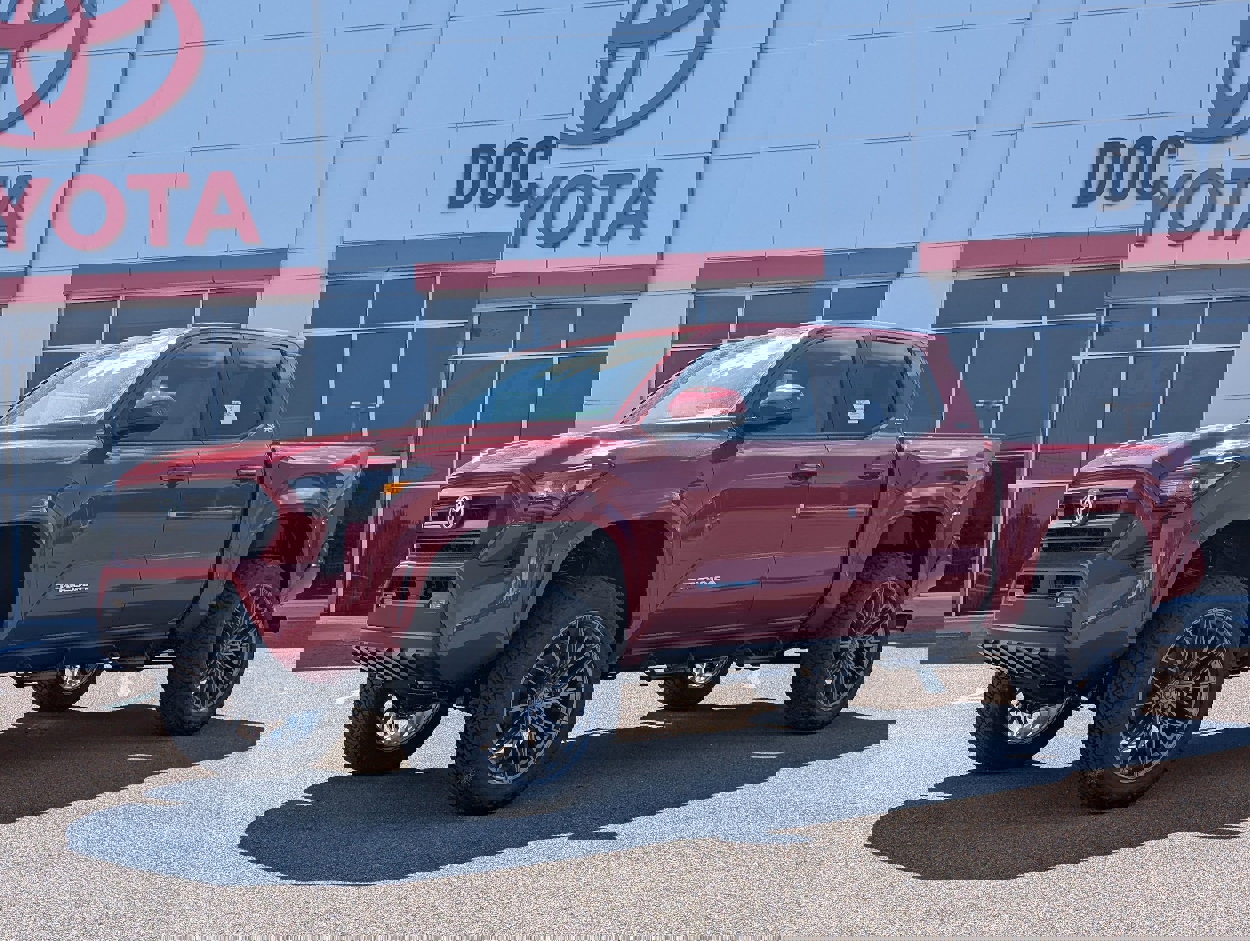 New 2025 Toyota Tacoma SR5