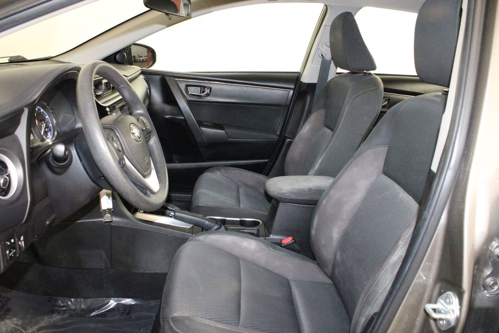 Used 2017 Toyota Corolla LE image 10