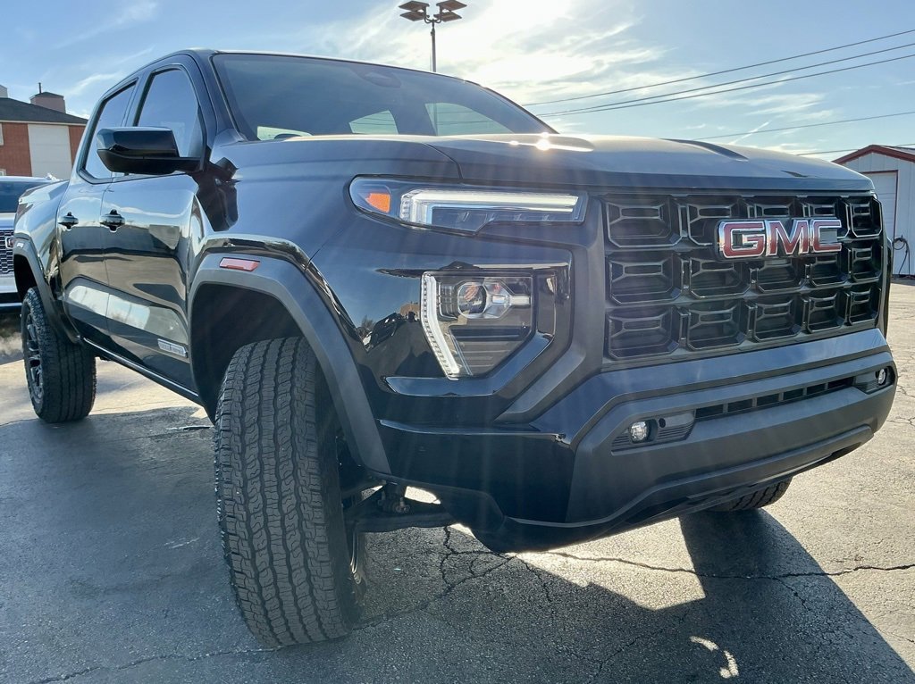 Used 2023 GMC Canyon Elevation w/ Convenience Package image 2