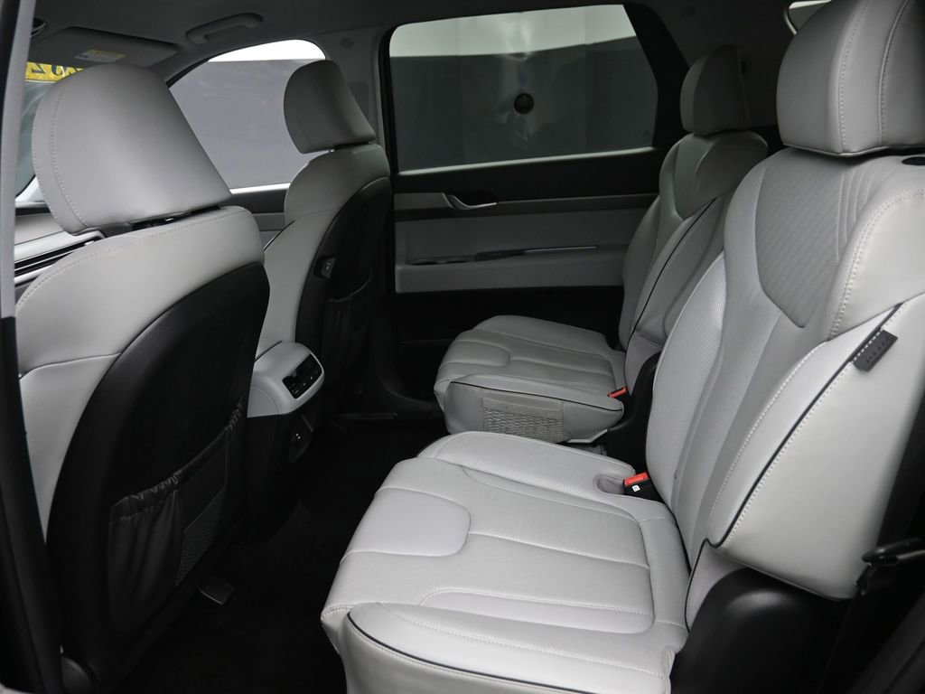 Used 2024 Hyundai Palisade SEL image 11