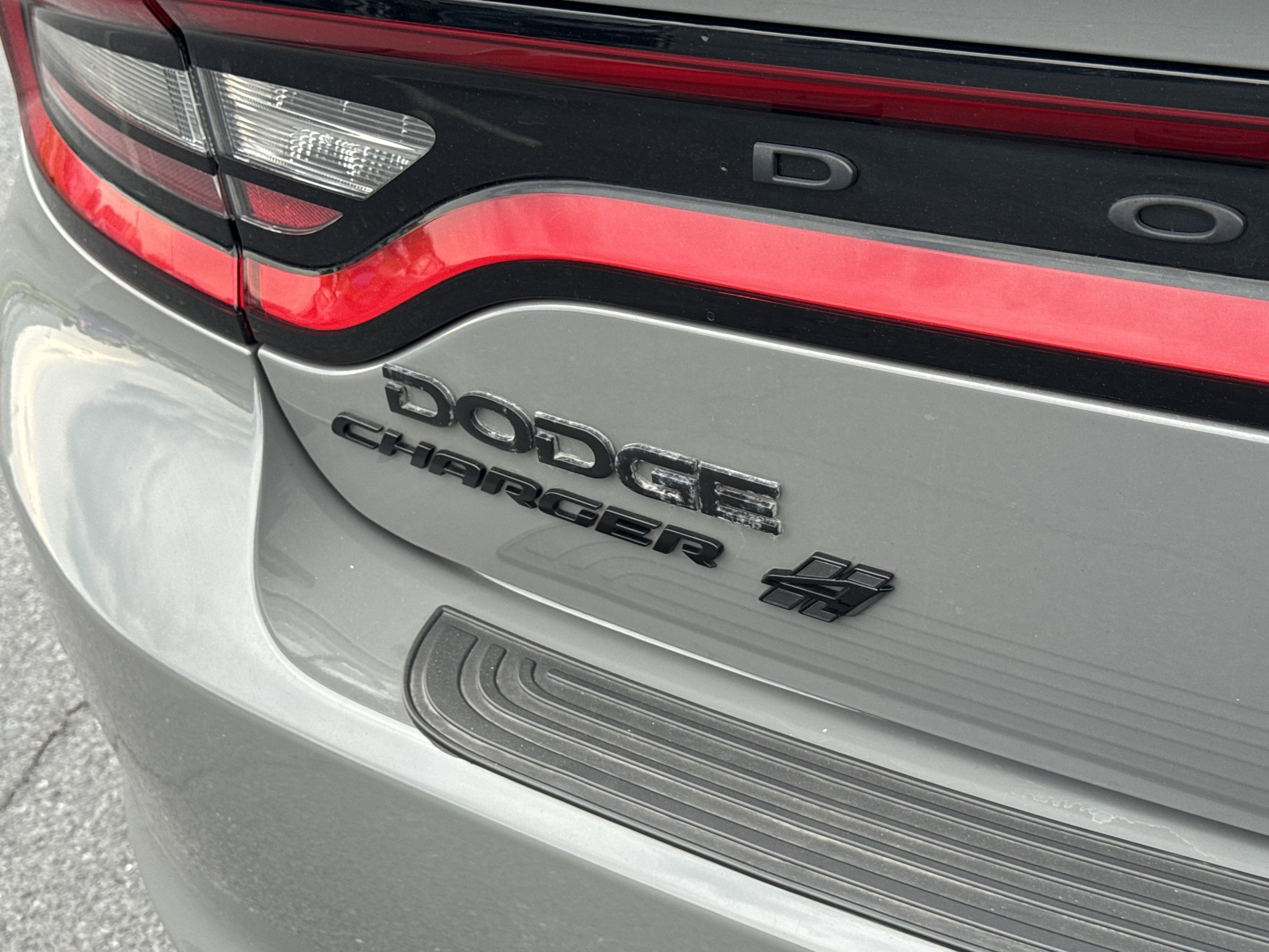 Used 2023 Dodge Charger SXT w/ Blacktop Package AWD/4WD image 30