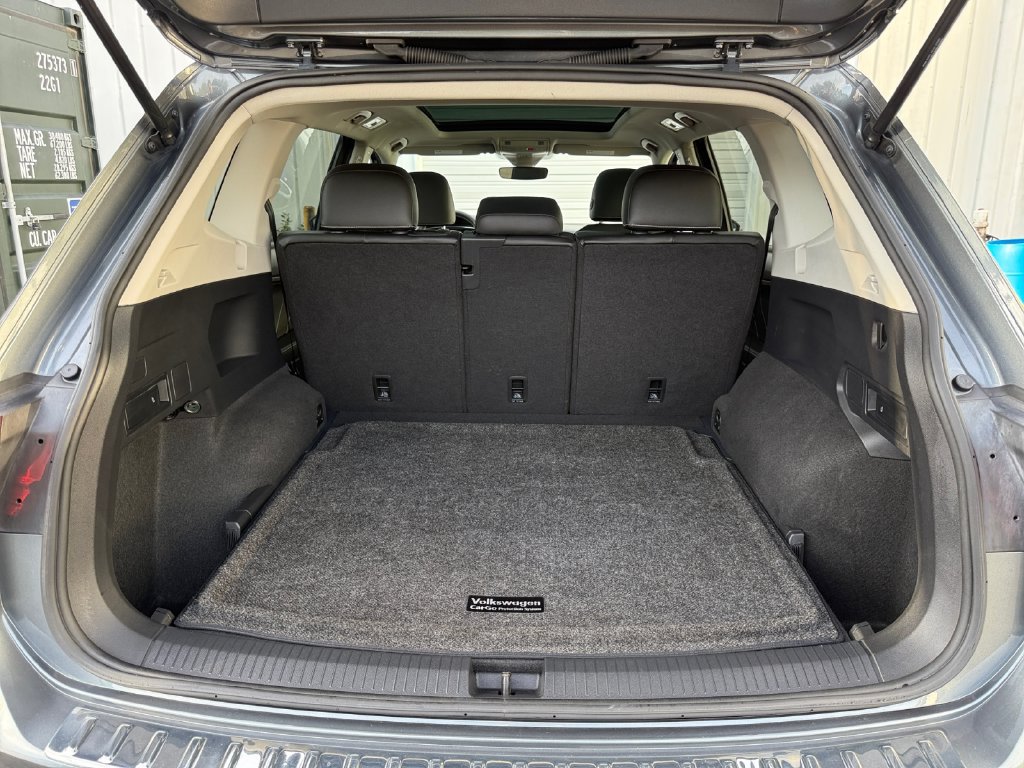 Used 2023 Volkswagen Tiguan SE w/ Panoramic Sunroof Package AWD/4WD image 25