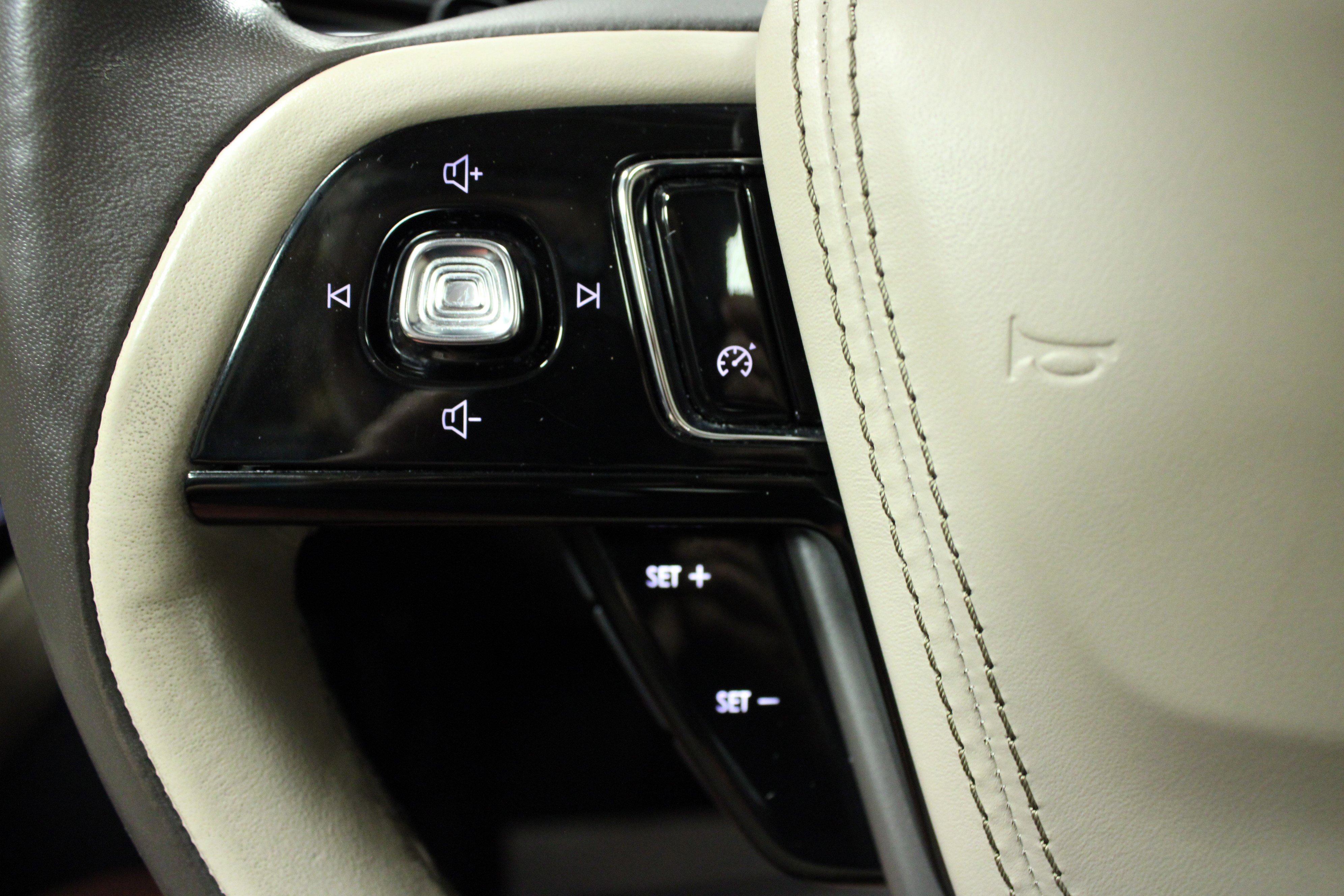 Used 2022 Lincoln Aviator Reserve w/ Elements Package Plus image 21