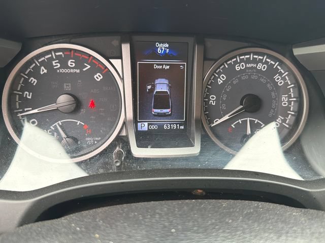 Used 2021 Toyota Tacoma SR5 w/ SR5 Appearance Package (SM) AWD/4WD image 17