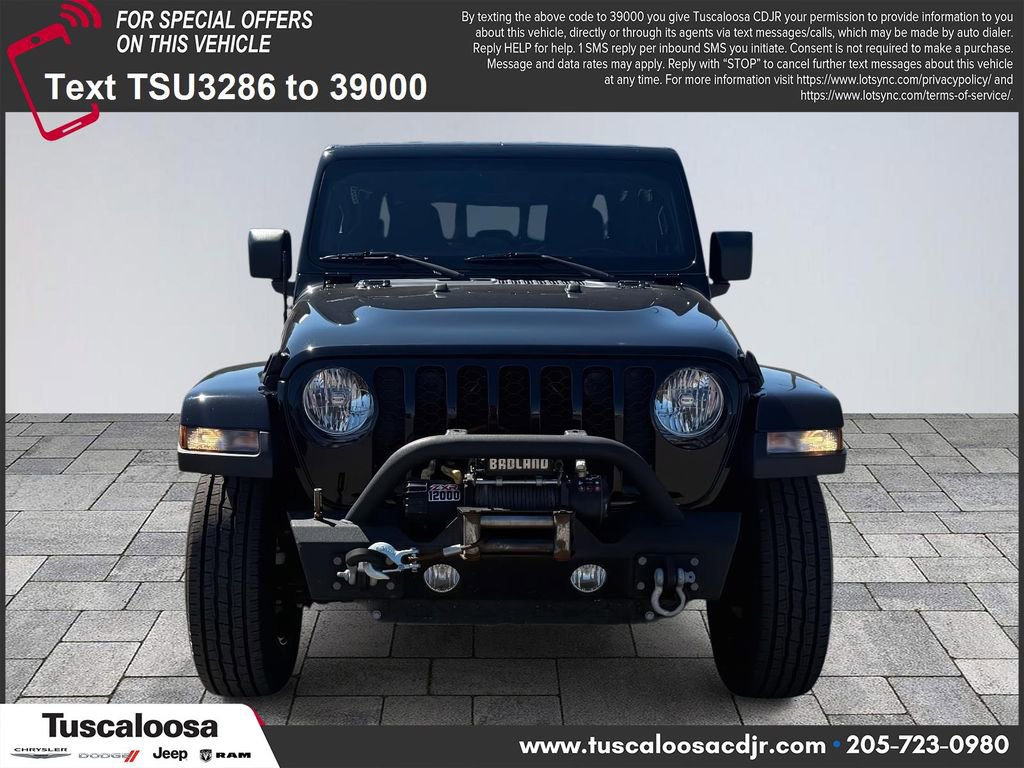 Used 2022 Jeep Gladiator Sport image 2