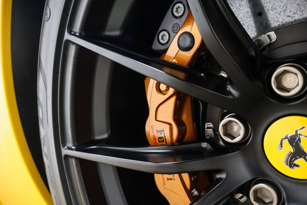 Used 2022 Ferrari 812 GTS image 96