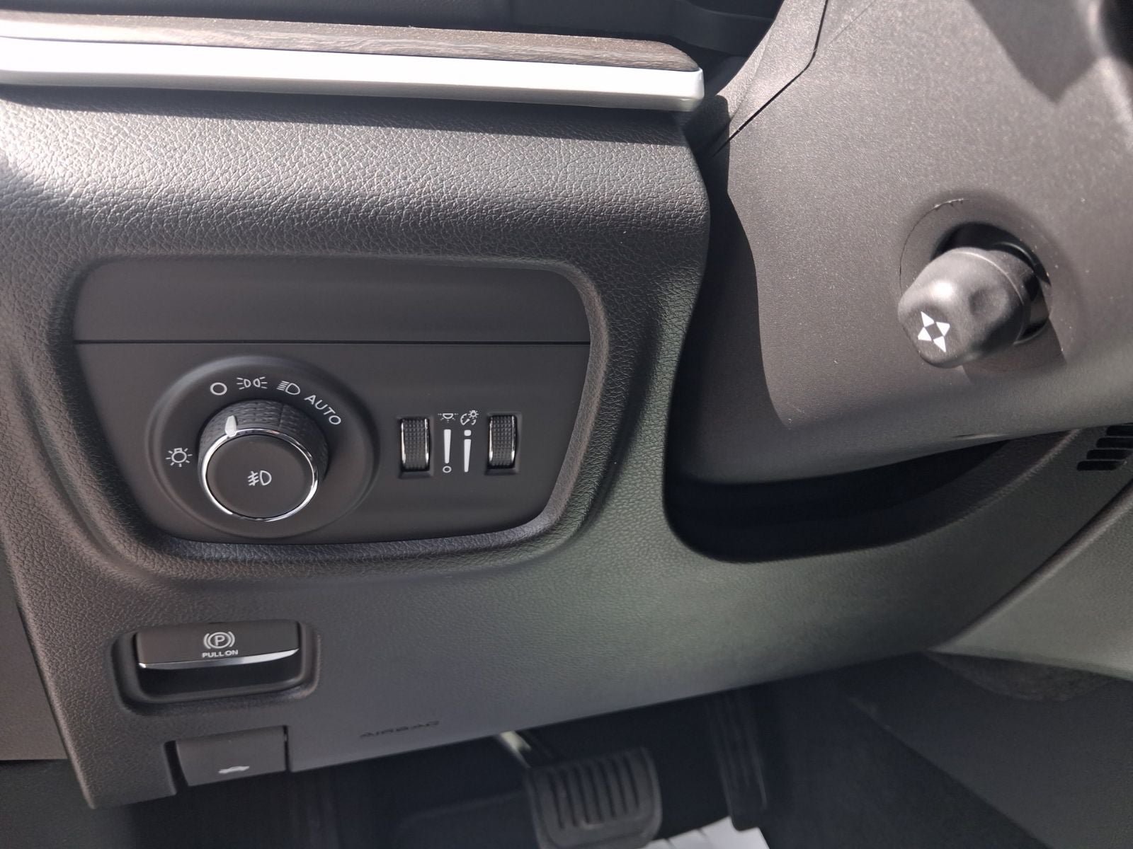 New 2026 Jeep Grand Cherokee L Limited AWD/4WD image 18