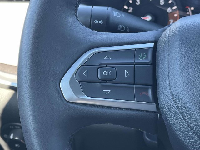 Used 2023 Jeep Compass Latitude AWD/4WD image 26