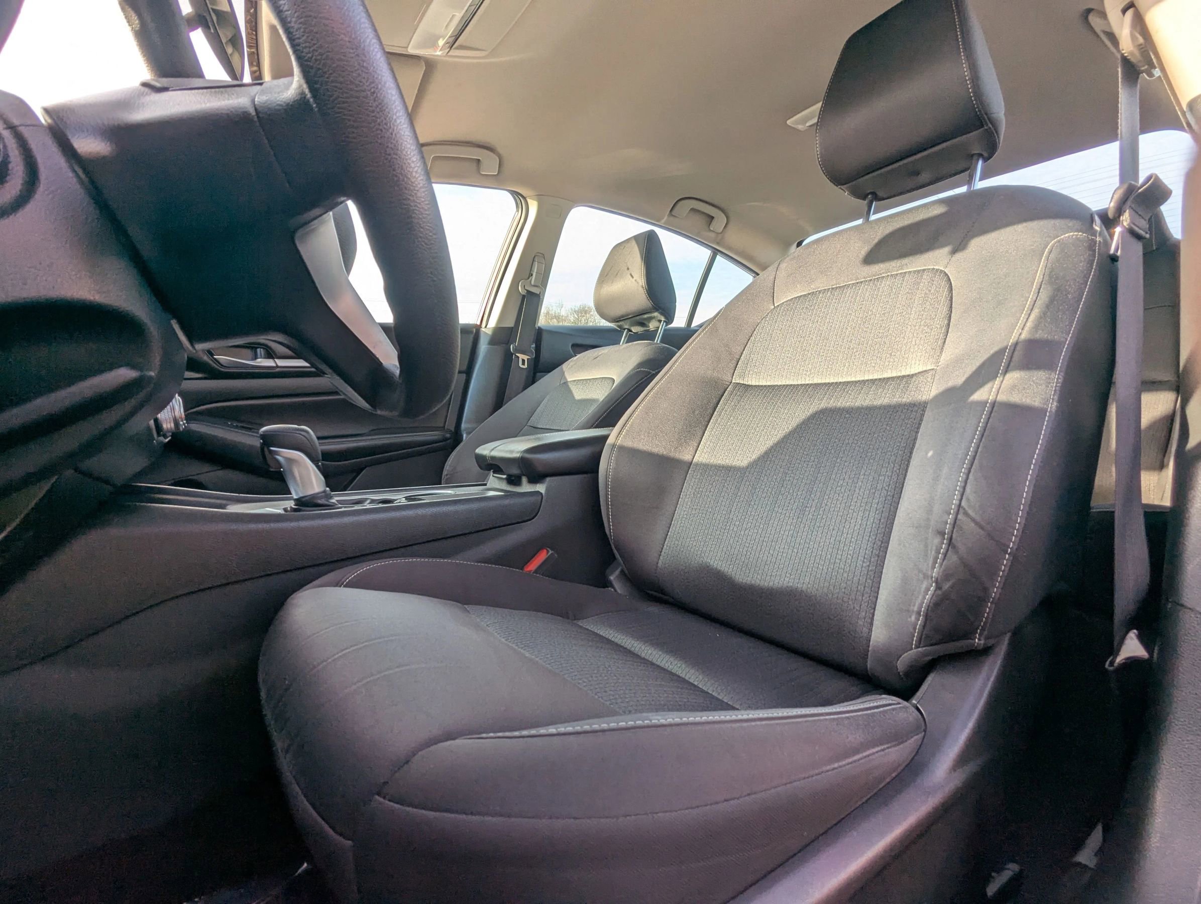 Used 2022 Nissan Altima 2.5 SV image 17