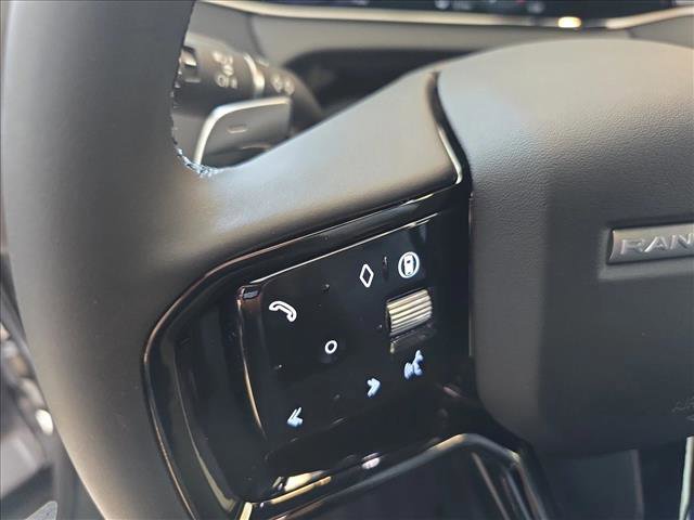 New 2026 Land Rover Range Rover Evoque S image 18