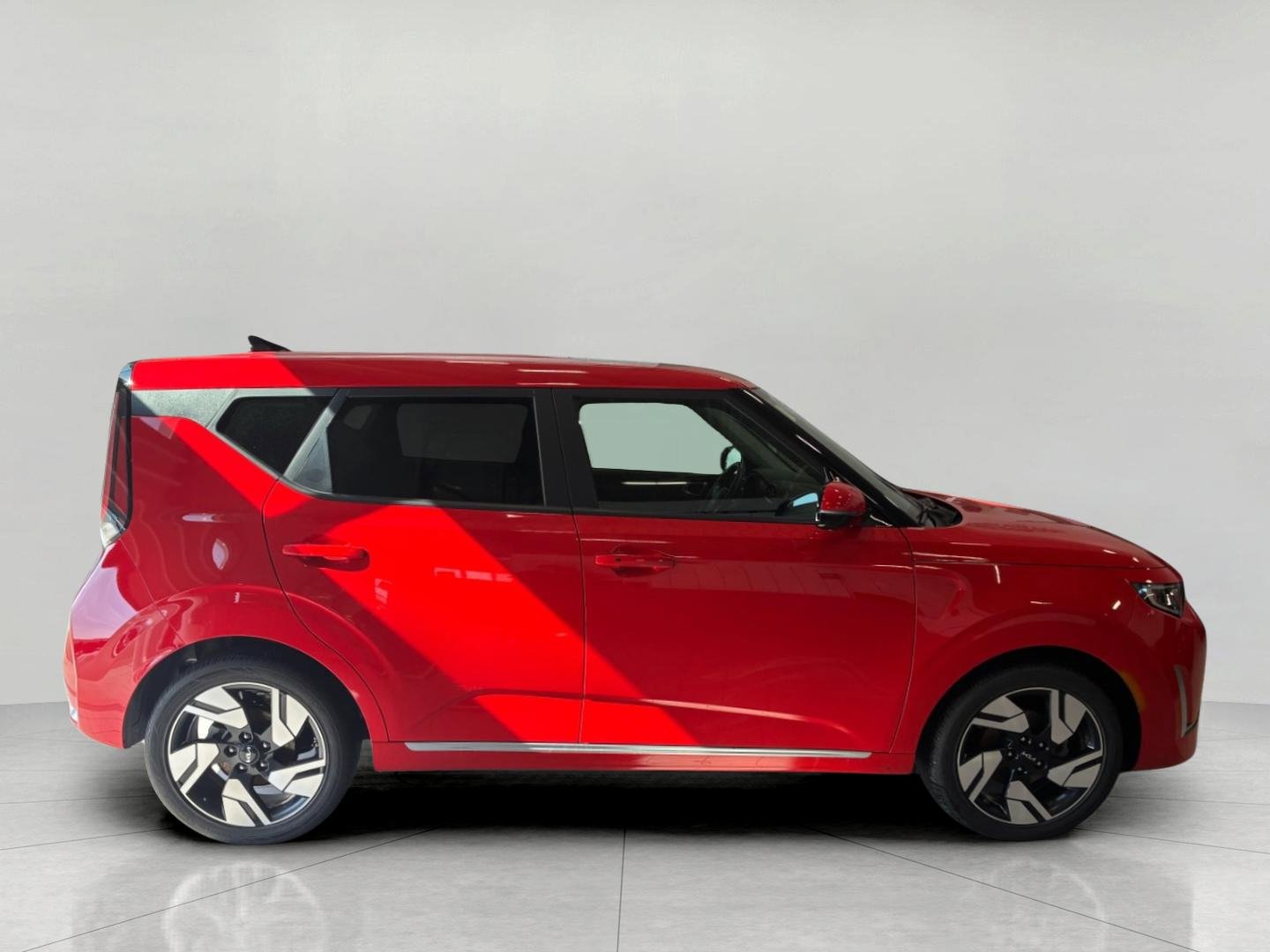 Used 2024 Kia Soul GT-Line w/ GT-Line Technology Package image 7