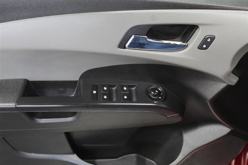 Used 2016 Chevrolet Sonic LT image 15