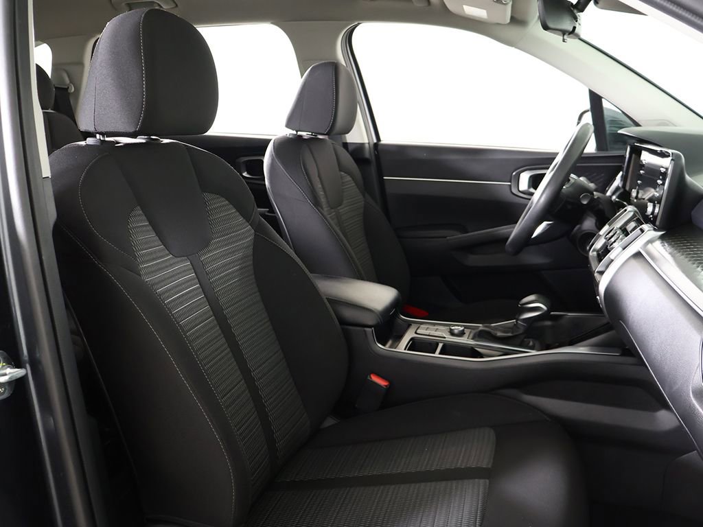 Used 2022 Kia Sorento LX image 26