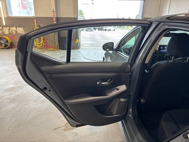 Certified 2024 Nissan Sentra SR FWD image 11