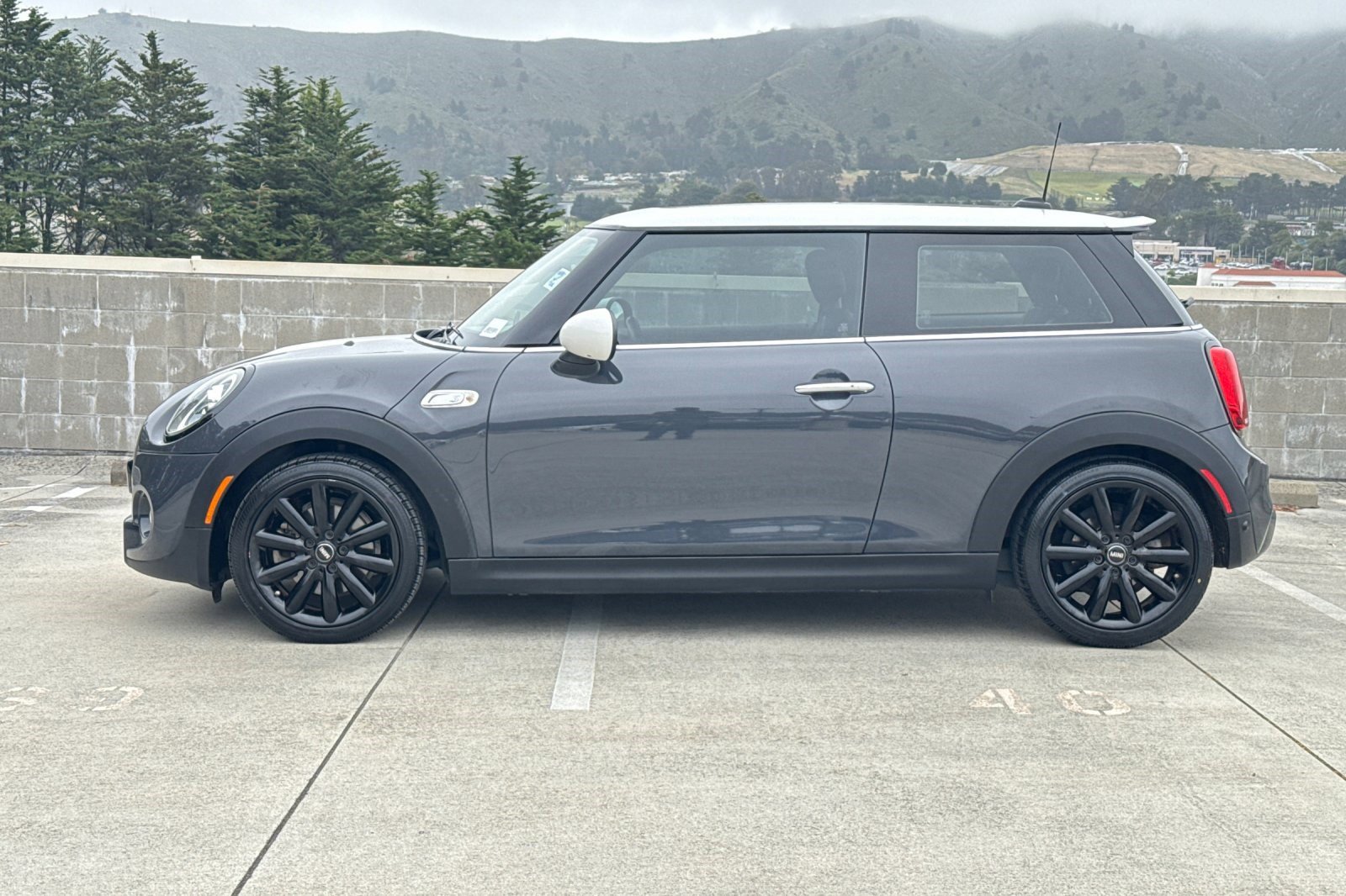 Used 2019 MINI Cooper S FWD image 2