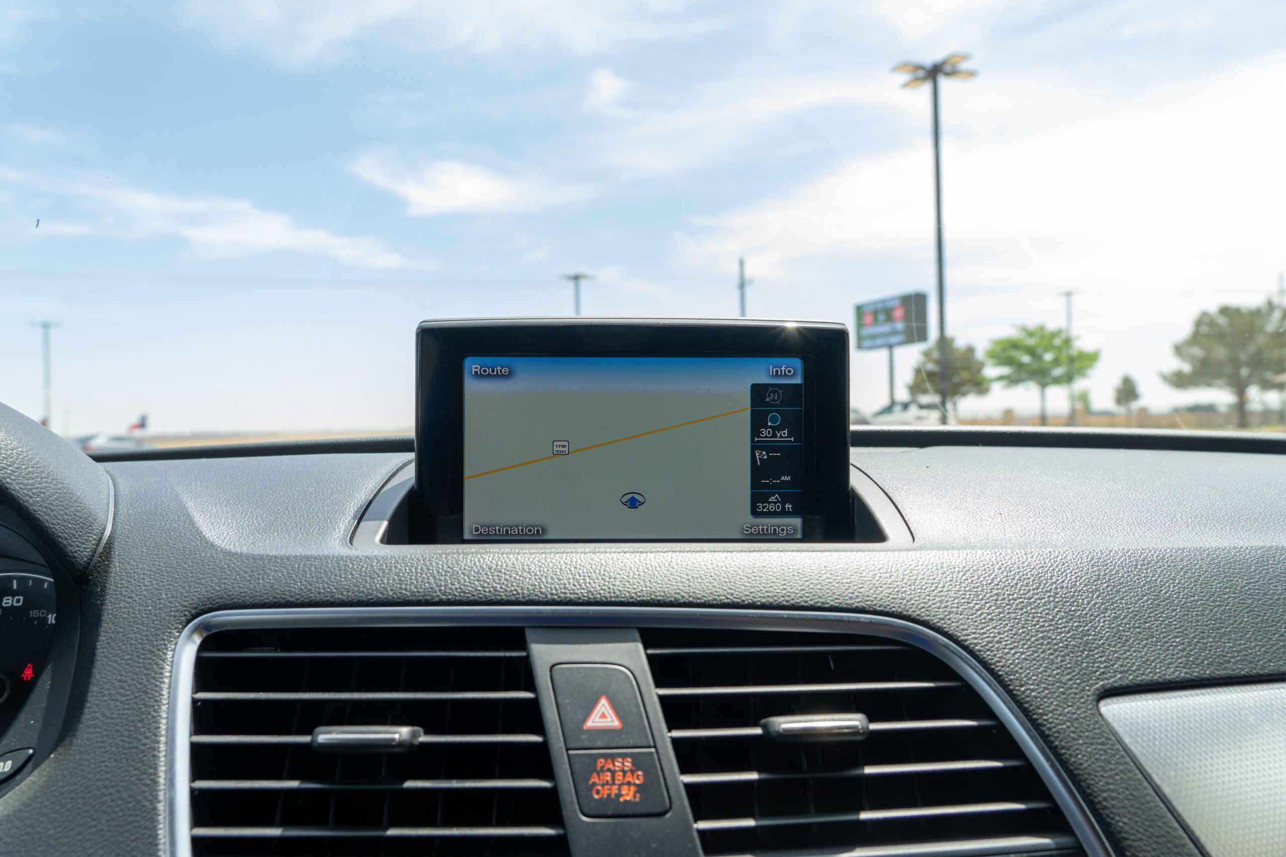 Used 2017 Audi Q3 2.0T Premium Plus w/ Premium Plus Package FWD image 14