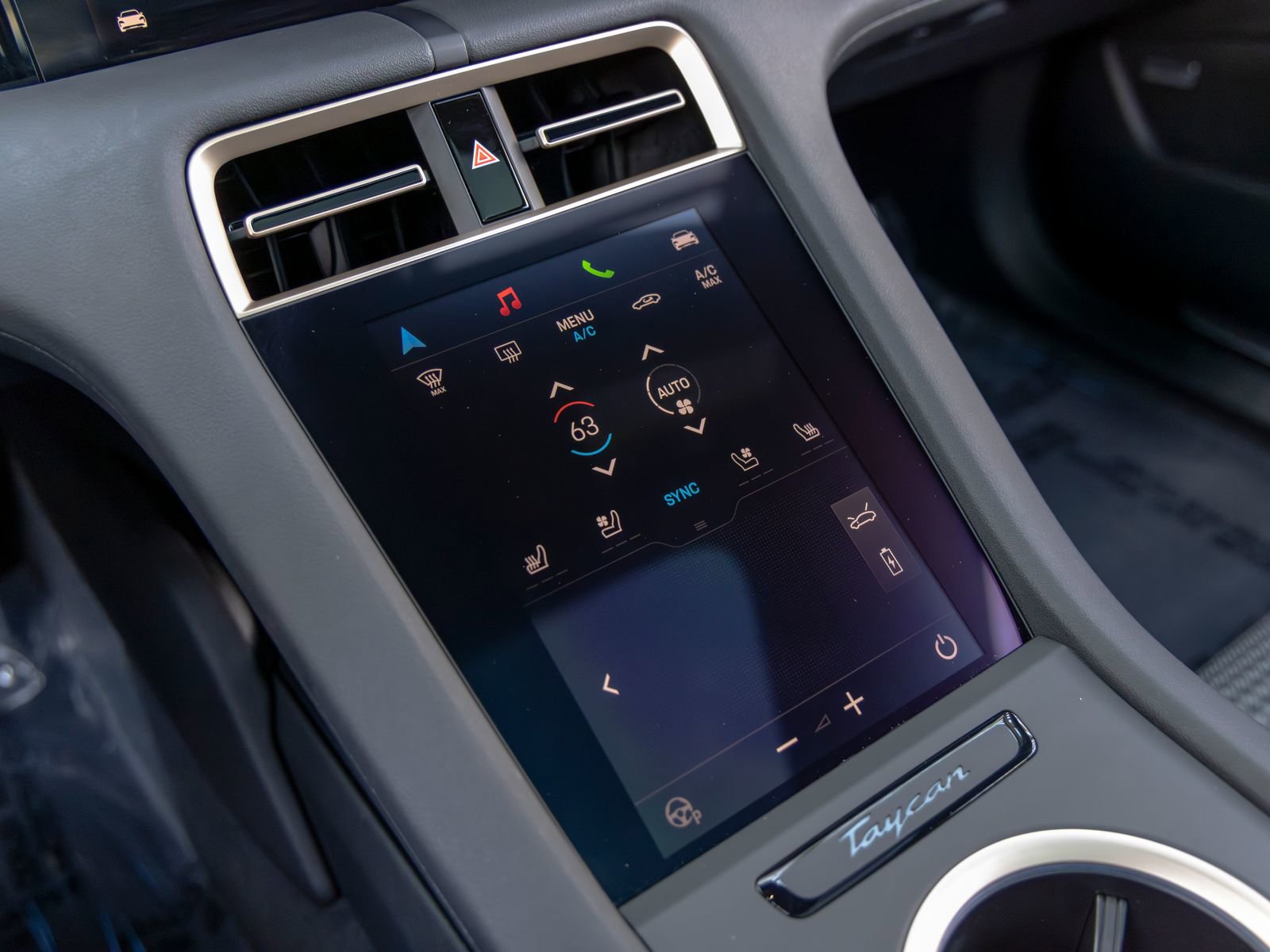 Certified 2025 Porsche Taycan 4S image 37