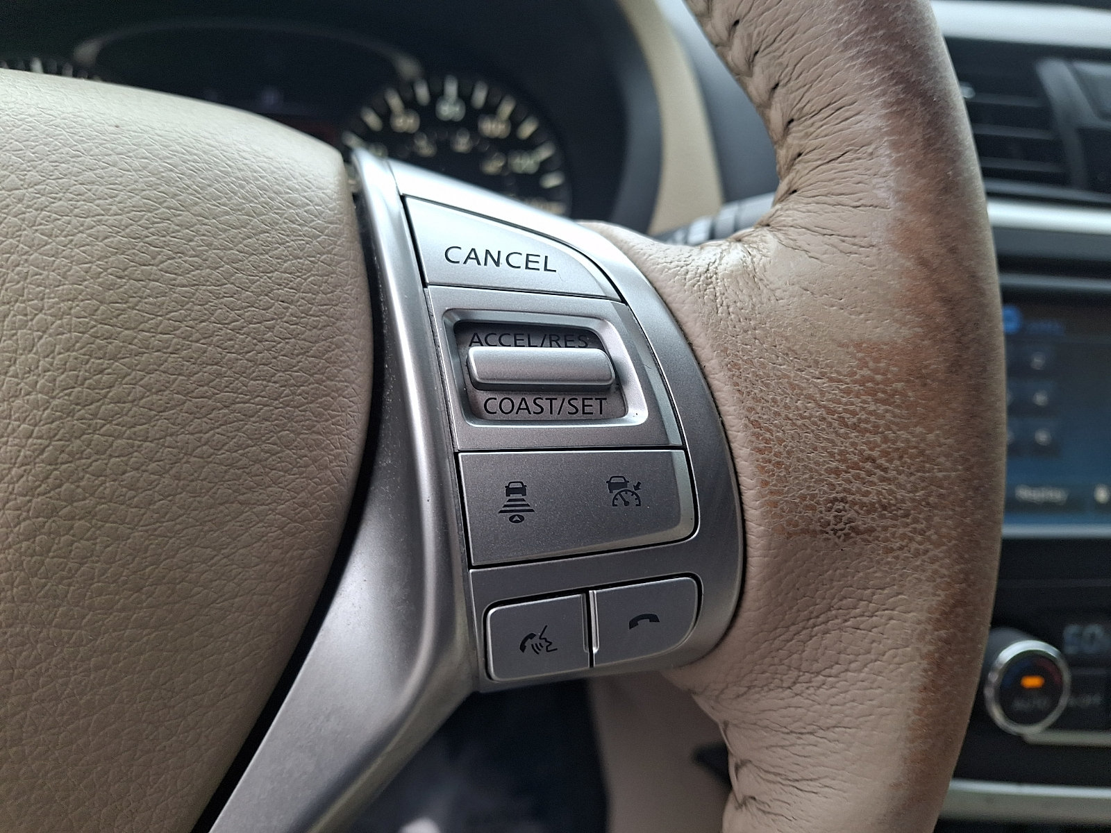 Used 2016 Nissan Altima 2.5 SL w/ 2.5 Technology Package FWD image 21