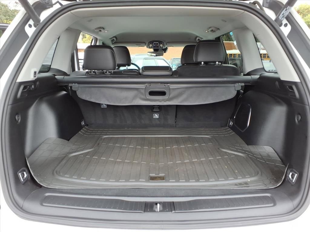 Used 2023 Jeep Grand Cherokee Altitude image 12