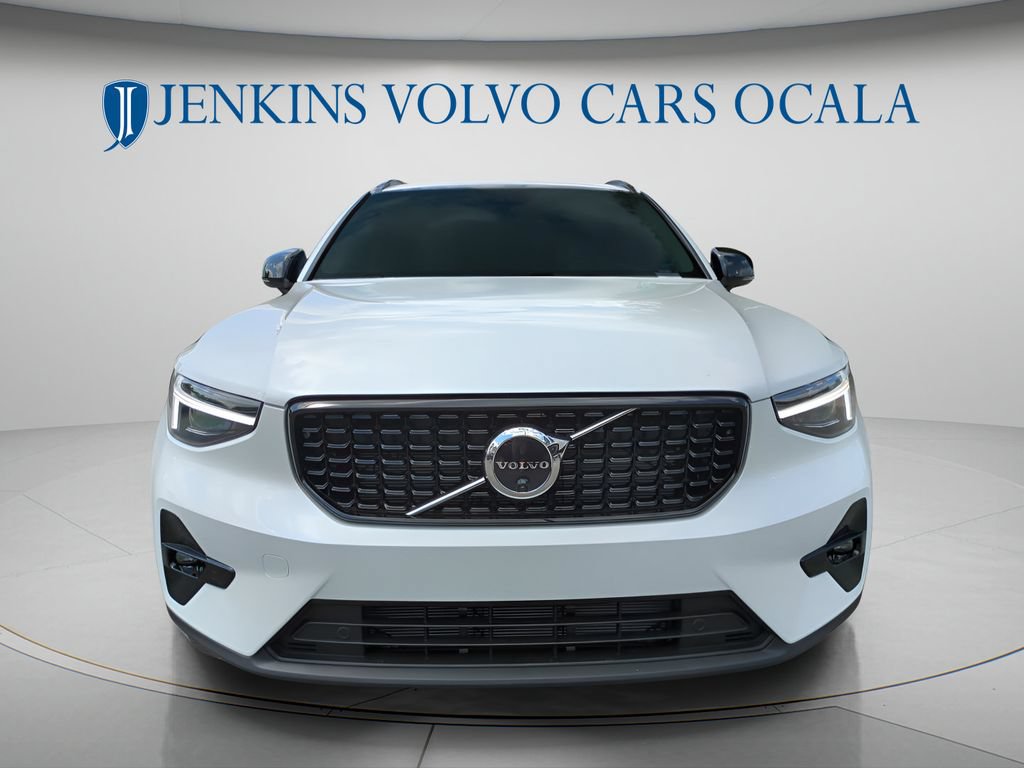 New 2026 Volvo XC40 B5 Plus w/ Protection Package Premier AWD/4WD image 8
