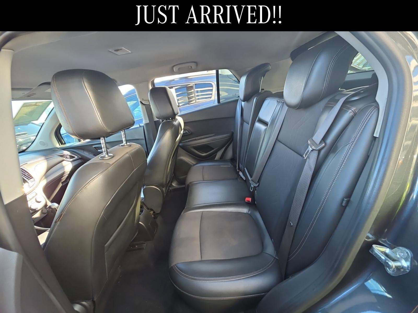 Used 2017 Chevrolet Trax LT w/ LT Convenience Package image 8