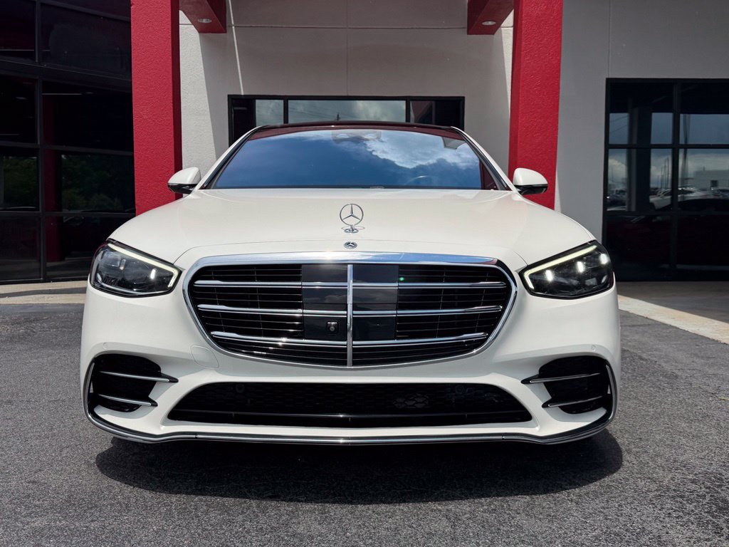 Used 2022 Mercedes-Benz S 500 4MATIC w/ AMG Line Package image 3