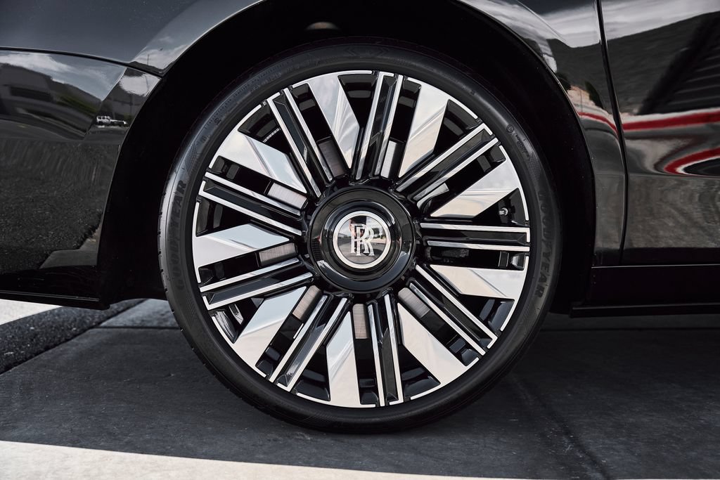 Used 2026 Rolls-Royce Ghost AWD/4WD image 19