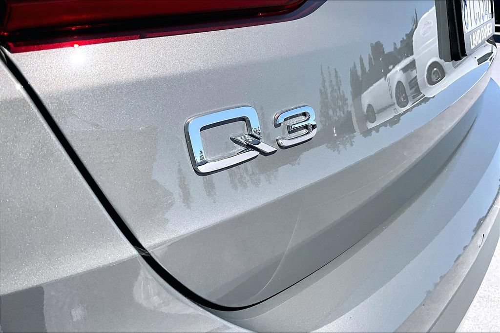 Used 2022 Audi Q3 2.0T Premium w/ Convenience Package AWD/4WD image 22