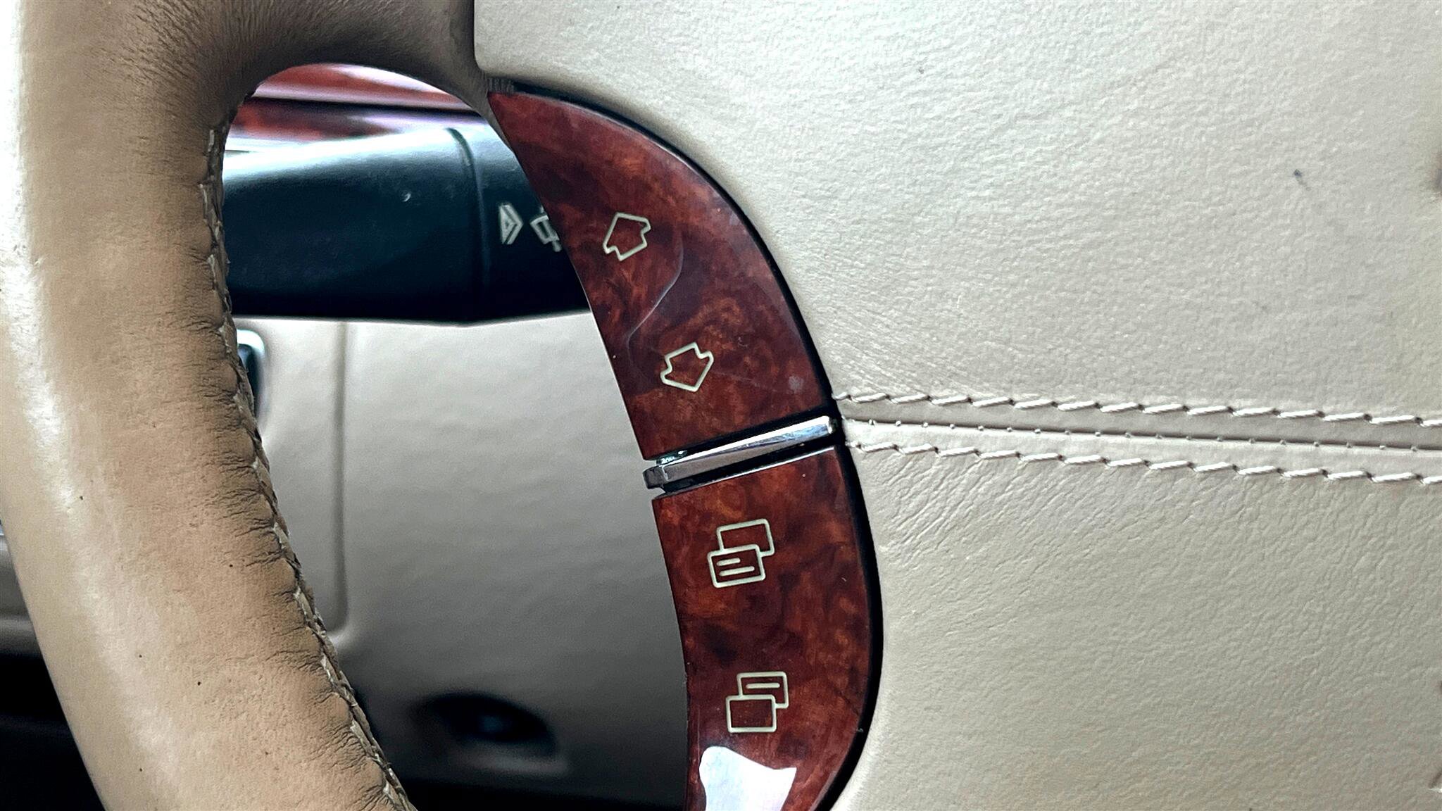 Used 2004 Maybach 57 image 35