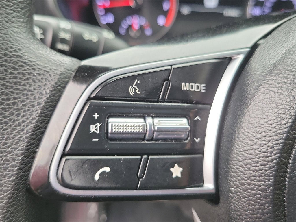 Used 2023 Kia Forte LXS image 5