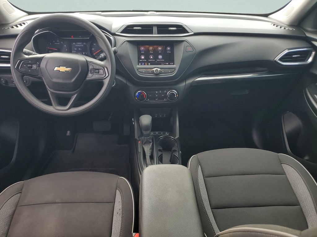 Used 2023 Chevrolet TrailBlazer LT FWD image 14