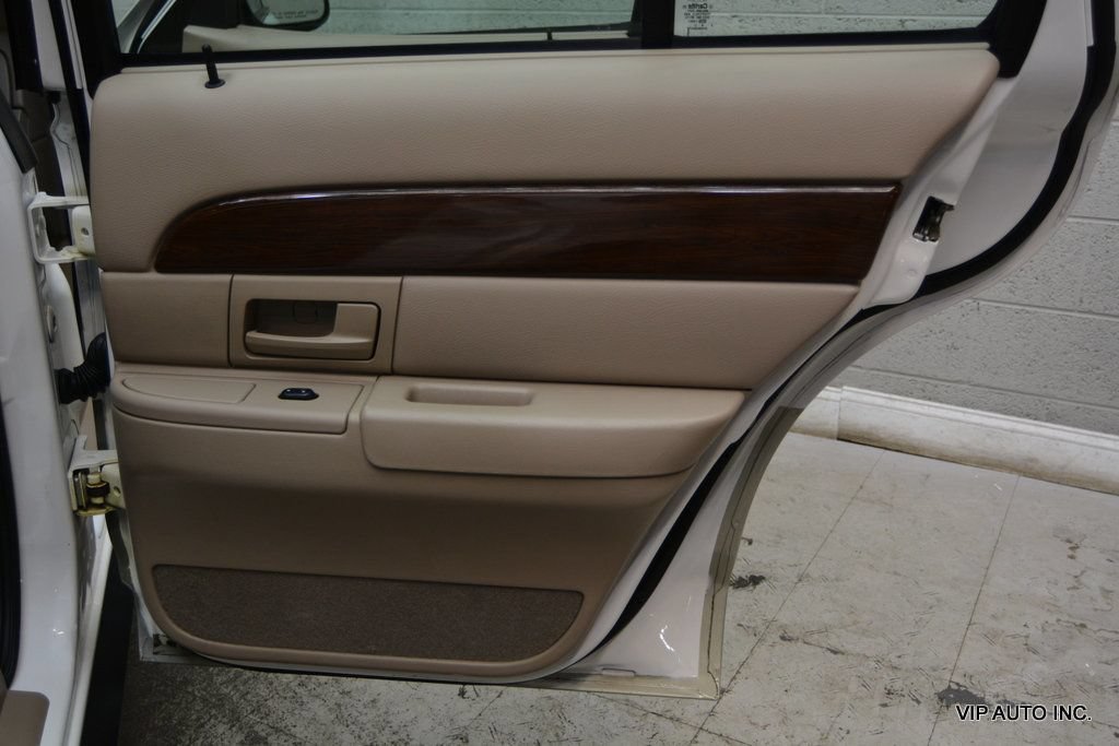 Used 2003 Mercury Grand Marquis GS RWD image 14