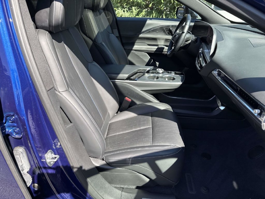 Certified 2024 Cadillac Lyriq Sport AWD/4WD image 7