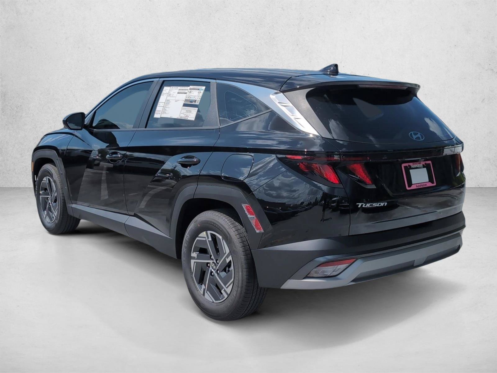 New 2026 Hyundai Tucson Blue SE FWD image 8