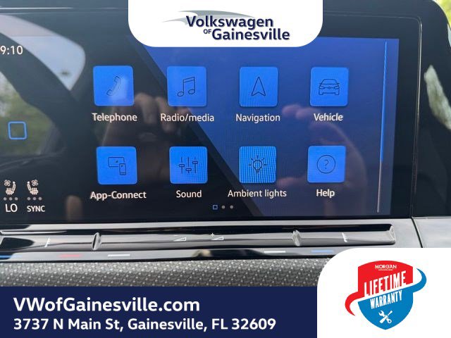 Used 2022 Volkswagen Golf R image 26