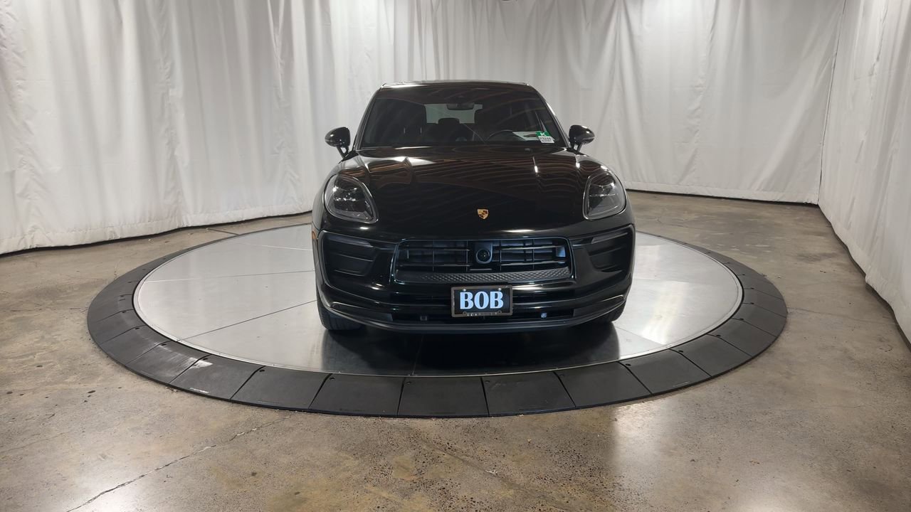 Used 2024 Porsche Macan image 5