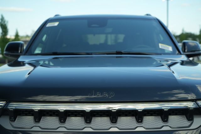 New 2026 Jeep Grand Wagoneer Summit AWD/4WD image 48